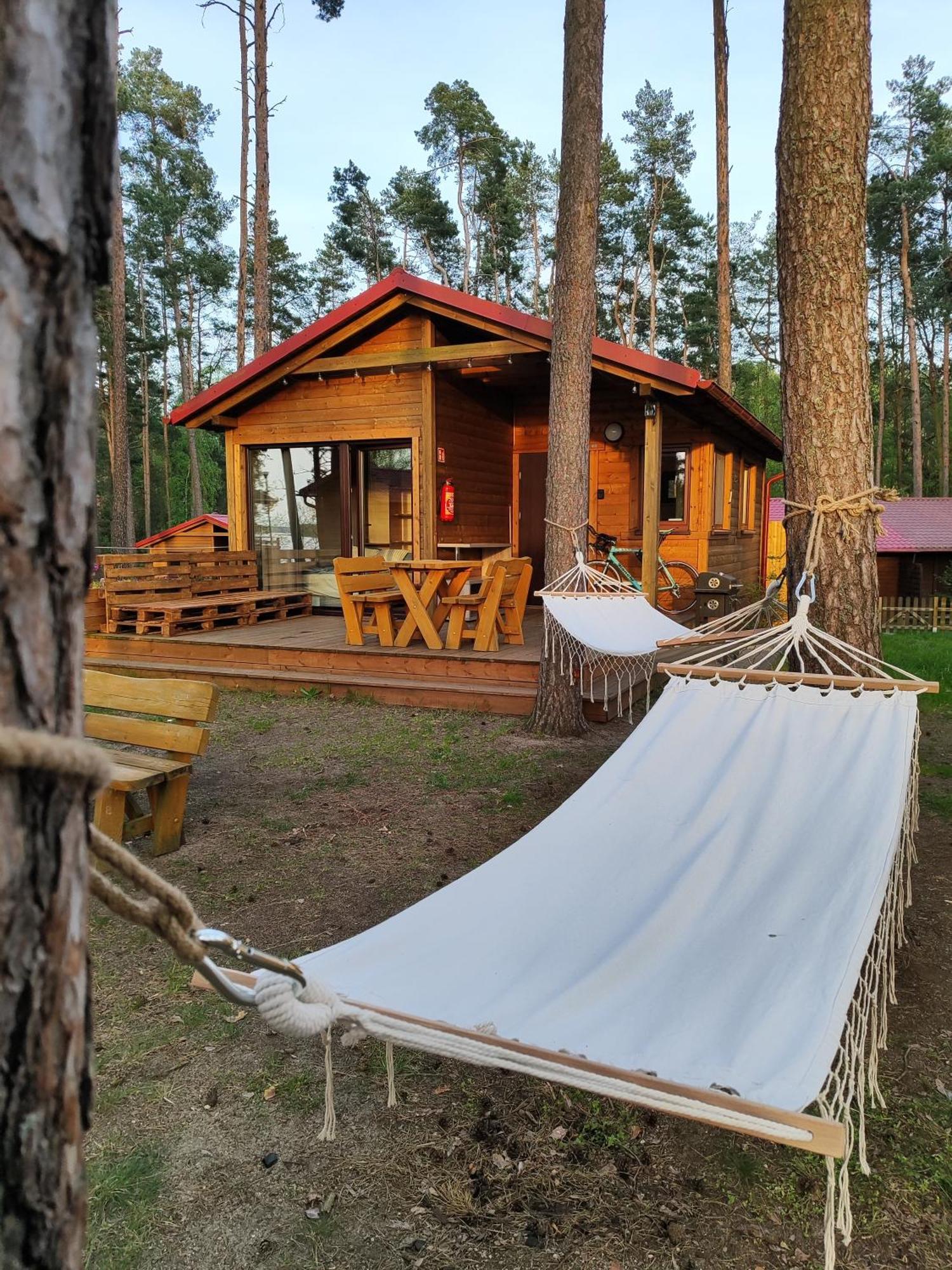 Schadzka W Dwunastce Z Widokiem Na Jezioro Borsk Exterior foto